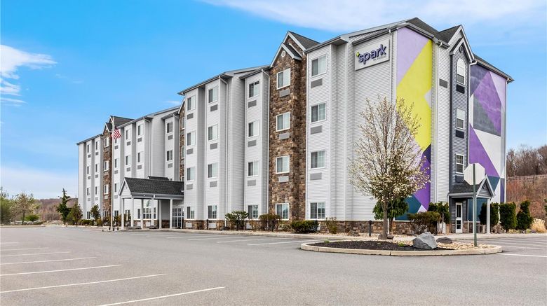 Spark by Hilton Wilkes Barre Exterior. Images powered by <a href="https://iceportal.shijigroup.com" target="_blank" rel="noopener">Ice Portal</a>.