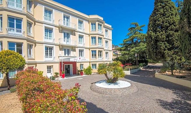 Hotel Carlton Exterior