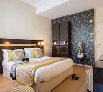 Hotel Carlton Room