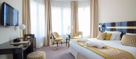 Hotel Carlton Room