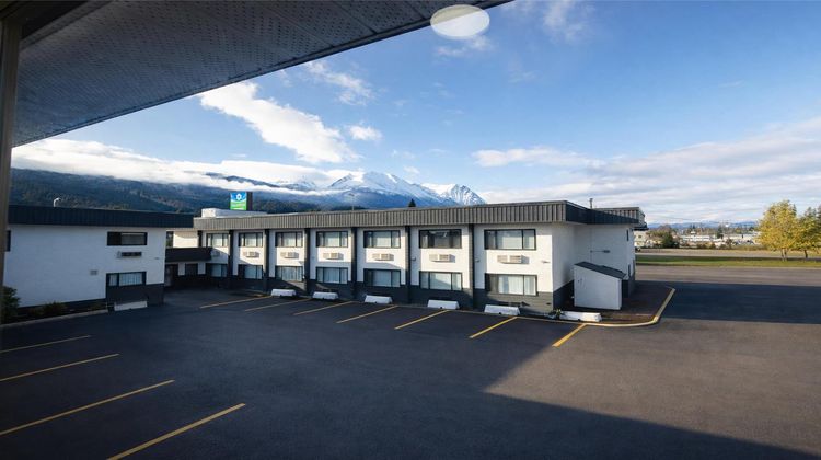 SureStay by Best Western Smithers Exterior