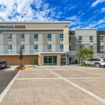 Everhome Suites Ontario