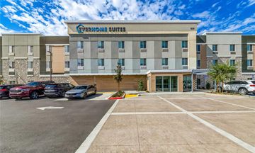 Everhome Suites Ontario