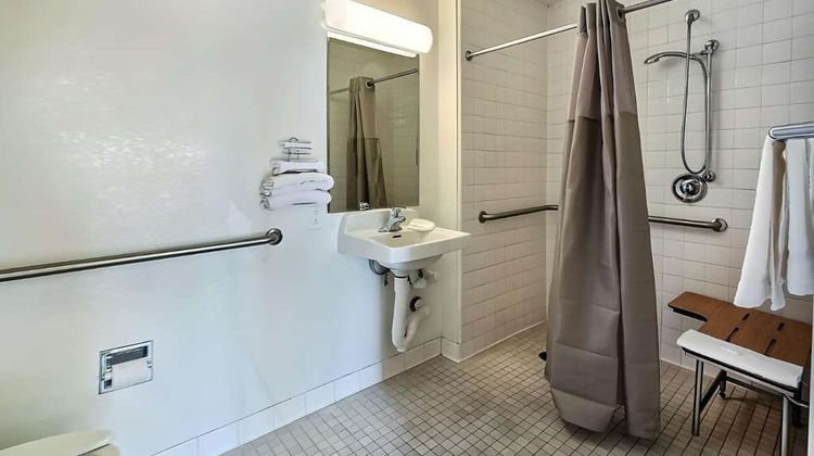 Super 8 by Wyndham San Jose Room