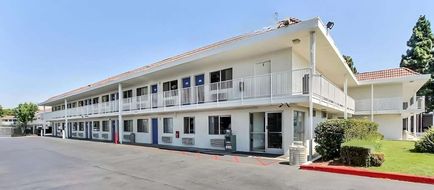 Super 8 by Wyndham San Jose Exterior