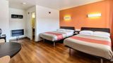Super 8 by Wyndham San Jose Room