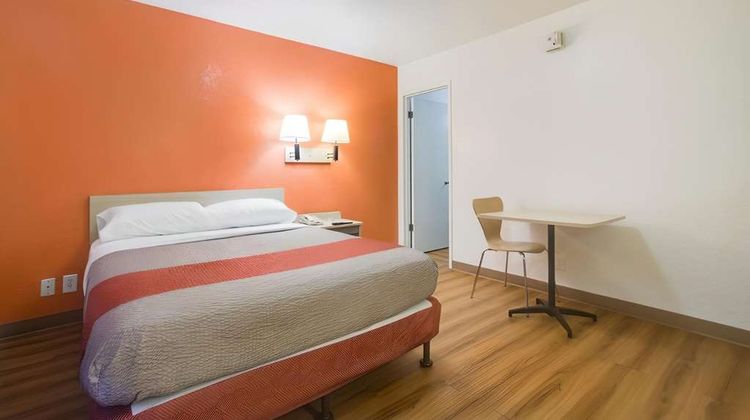 Park Inn by Radisson, Lakewood Room