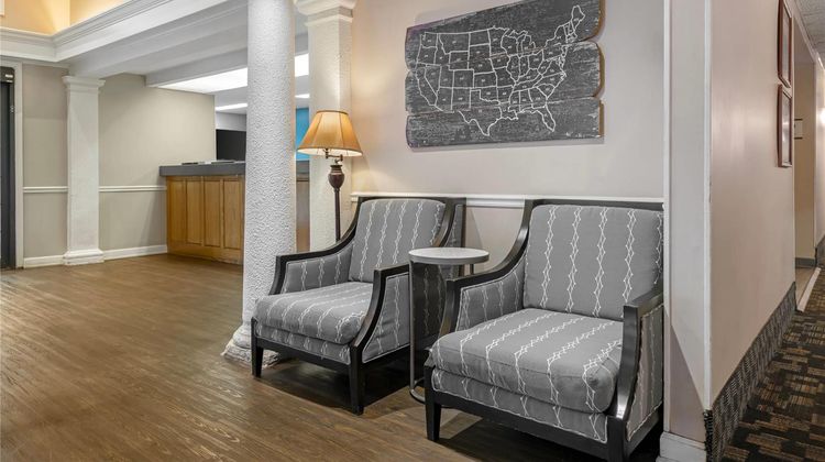 Ormond Beach Inn Lobby
