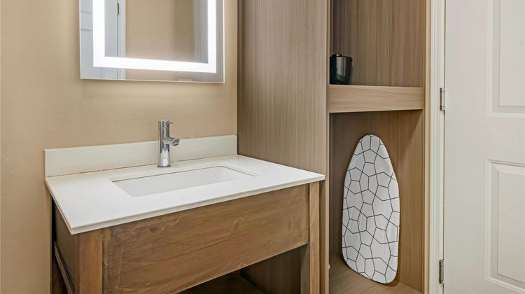 Ormond Beach Inn Suite