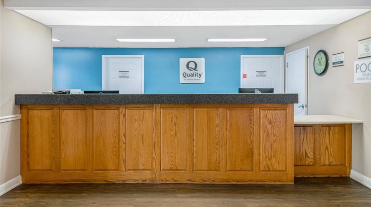 Ormond Beach Inn Lobby