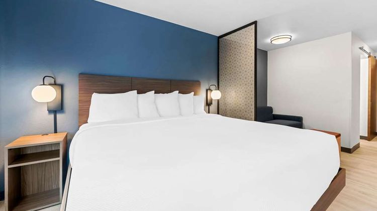 Everhome Suites Fayetteville Room