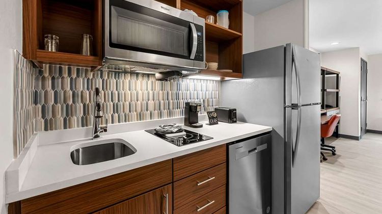 Everhome Suites Fayetteville Suite