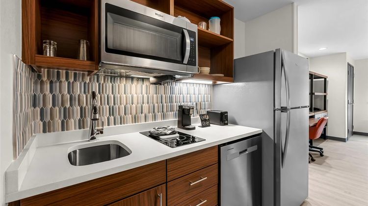Everhome Suites Fayetteville Suite