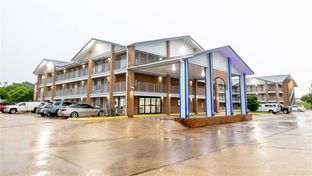Days Inn & Suites Bossier City
