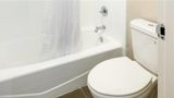 Days Inn & Suites Bossier City Room