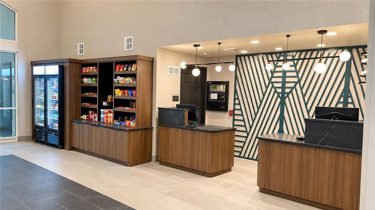 Baymont by Wyndham Auburn Hills South Lobby