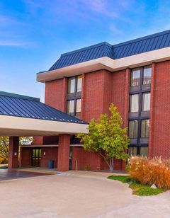Heritage Inn & Suites St Louis Fenton