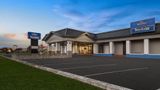 Travelodge by Wyndham Salisbury Exterior