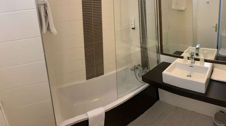<b>Hotel des Etats Unis Room</b>. Images powered by <a href="https://iceportal.shijigroup.com/" title="IcePortal" target="_blank">IcePortal</a>.