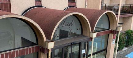Hotel des Etats Unis Exterior