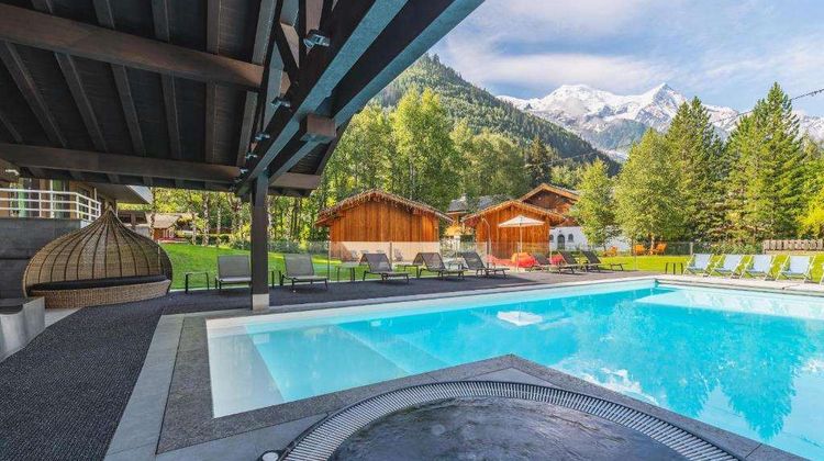 The Refuge des Aiglons Pool