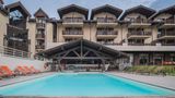 The Refuge des Aiglons Pool