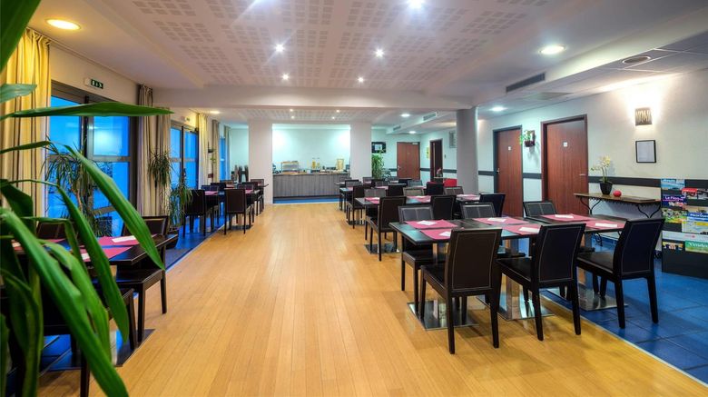 <b>Comfort Aparthotel Saint-Nazaire Restaurant</b>. Images powered by <a href="https://iceportal.shijigroup.com/" title="IcePortal" target="_blank">IcePortal</a>.