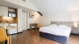Comfort Aparthotel Saint-Nazaire Room