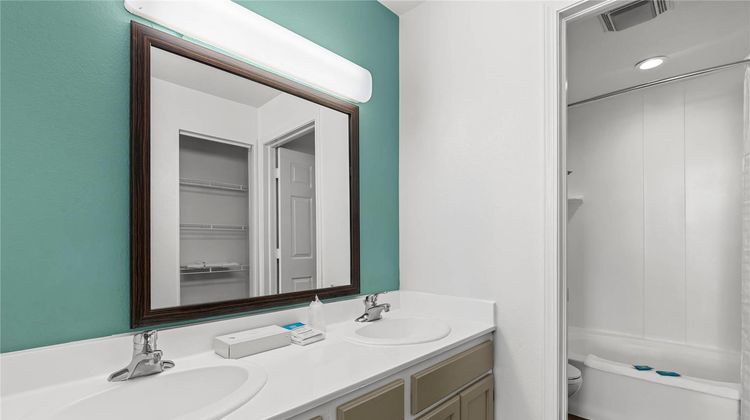 MainStay Suites Las Vegas Flamingo Room