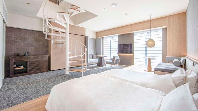 <b>Park Hotel Kyoto Suite</b>. Images powered by <a href="https://iceportal.shijigroup.com/" title="IcePortal" target="_blank">IcePortal</a>.