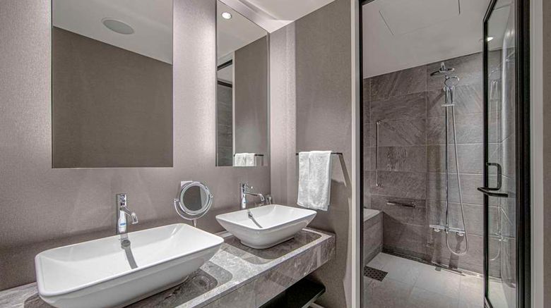 <b>Park Hotel Kyoto Suite</b>. Images powered by <a href="https://iceportal.shijigroup.com/" title="IcePortal" target="_blank">IcePortal</a>.