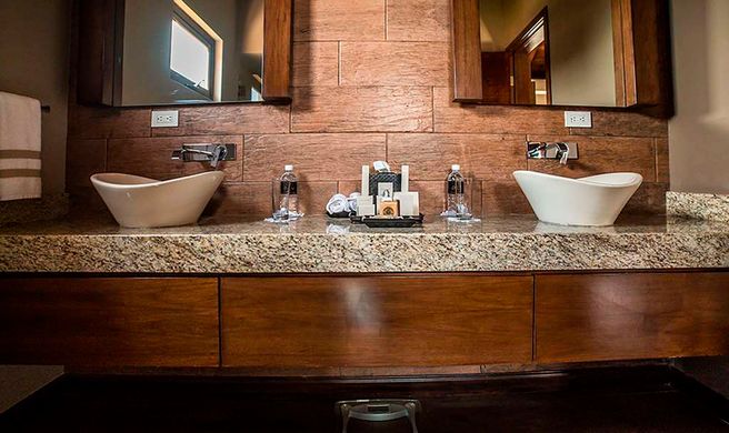 El Cielo Winery & Resort Room