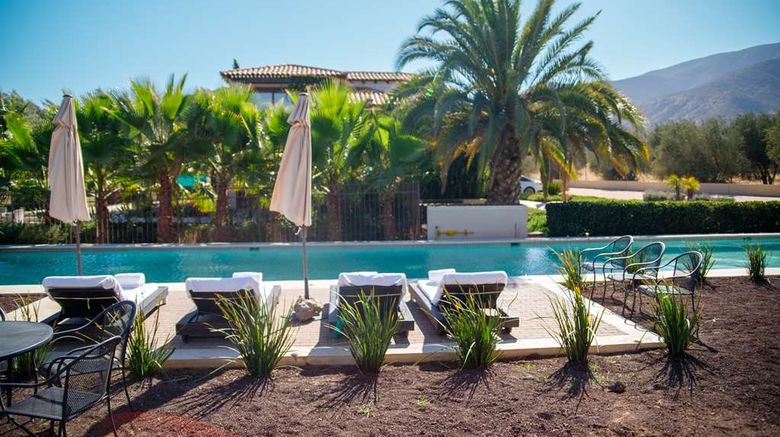 <b>El Cielo Winery & Resort Pool</b>. Images powered by <a href="https://iceportal.shijigroup.com/" title="IcePortal" target="_blank">IcePortal</a>.