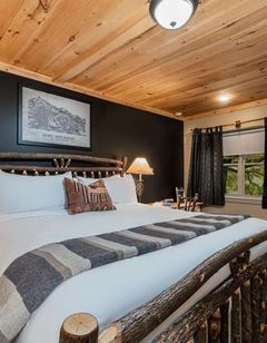 Alpine Lodge