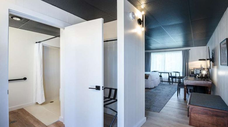 <b>Trailhead Room</b>. Images powered by <a href="https://iceportal.shijigroup.com/" title="IcePortal" target="_blank">IcePortal</a>.