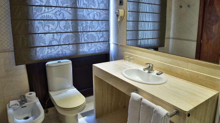 HLG City Park Pelayo Hotel Room