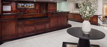 Wyndham Tucson Airport & Conf Ctr Lobby