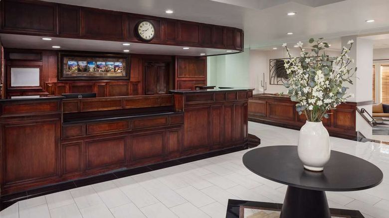 <b>Wyndham Tucson Airport & Conf Ctr Lobby</b>. Images powered by <a href="https://iceportal.shijigroup.com/" title="IcePortal" target="_blank">IcePortal</a>.