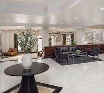 Wyndham Tucson Airport & Conf Ctr Lobby
