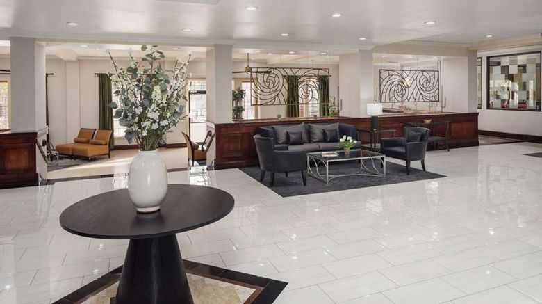 <b>Wyndham Tucson Airport & Conf Ctr Lobby</b>. Images powered by <a href="https://iceportal.shijigroup.com/" title="IcePortal" target="_blank">IcePortal</a>.