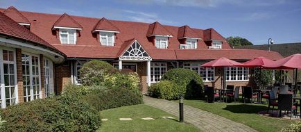 Best Western Reading Calcot Hotel Exterior