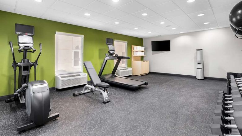 <b>Spark by Hilton Calhoun Health</b>. Images powered by <a href="https://iceportal.shijigroup.com/" title="IcePortal" target="_blank">IcePortal</a>.