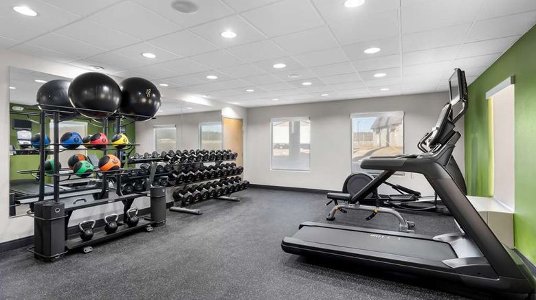 <b>Spark by Hilton Calhoun Health</b>. Images powered by <a href="https://iceportal.shijigroup.com/" title="IcePortal" target="_blank">IcePortal</a>.