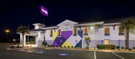 Spark by Hilton Calhoun Exterior