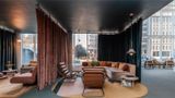 <b>Porto Curio Collection Lobby</b>. Images powered by <a href="https://iceportal.shijigroup.com/" title="IcePortal" target="_blank">IcePortal</a>.