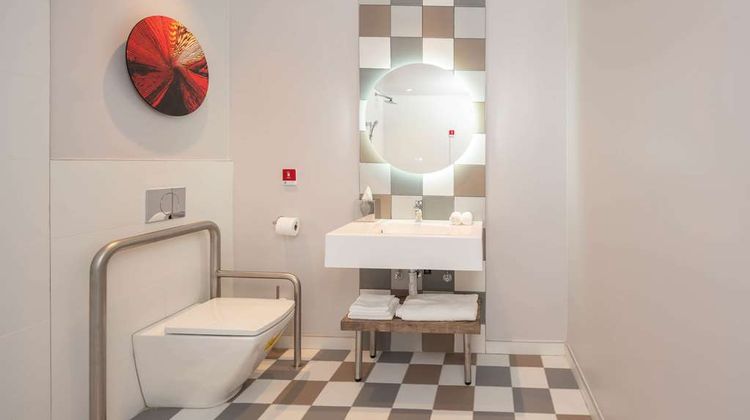 Hampton by Hilton Sandton Grayston Room