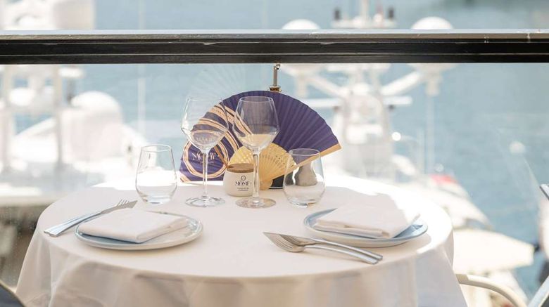 <b>Hotel Port Palace Restaurant</b>. Images powered by <a href="https://iceportal.shijigroup.com/" title="IcePortal" target="_blank">IcePortal</a>.