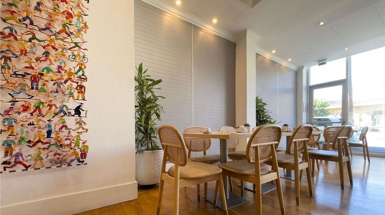 <b>Classic Hotel Restaurant</b>. Images powered by <a href="https://iceportal.shijigroup.com/" title="IcePortal" target="_blank">IcePortal</a>.