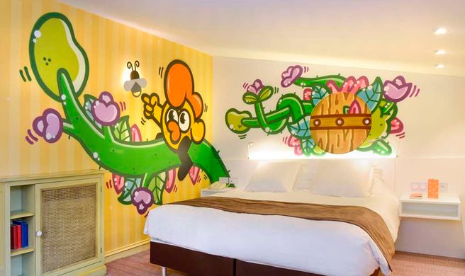 Chateau de l'Yeuse Room