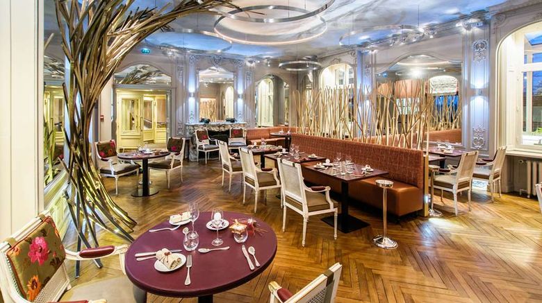 <b>Chateau de l'Yeuse Restaurant</b>. Images powered by <a href="https://iceportal.shijigroup.com/" title="IcePortal" target="_blank">IcePortal</a>.